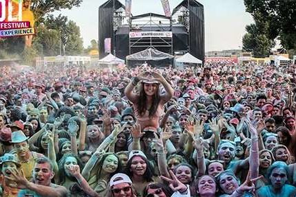 Crotone Holi Dance Festival